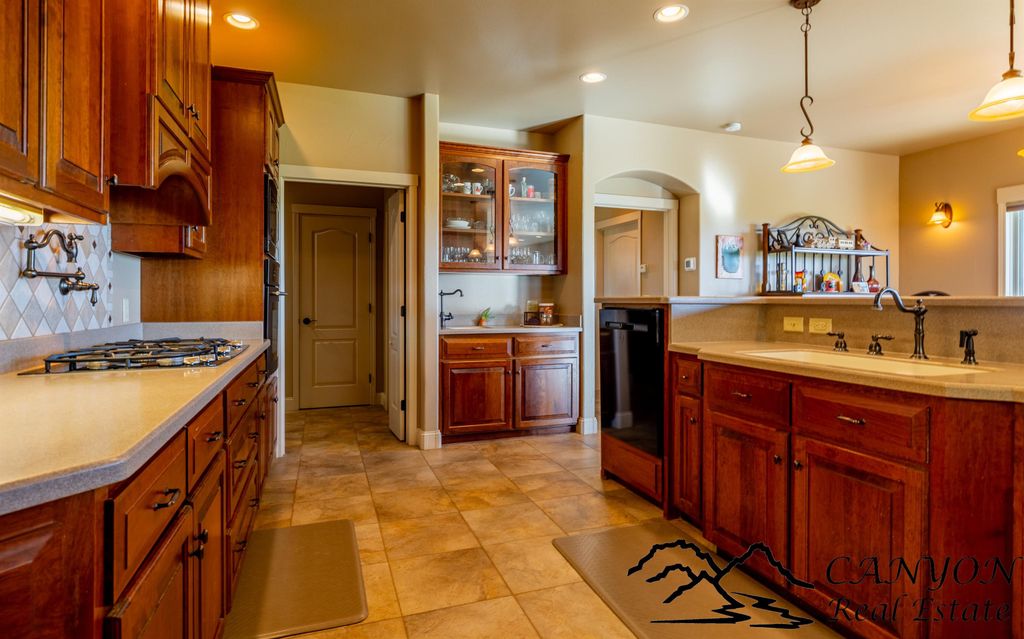 4924 Orchard Bench Rd, Basin, WY 82410 photo 14