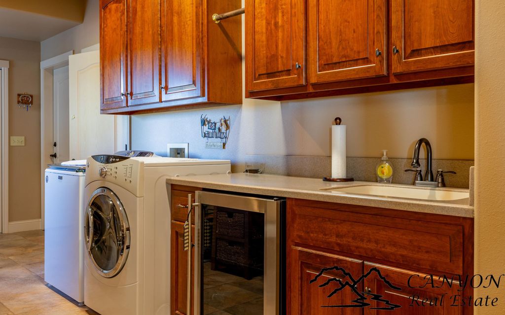 4924 Orchard Bench Rd, Basin, WY 82410 photo 17