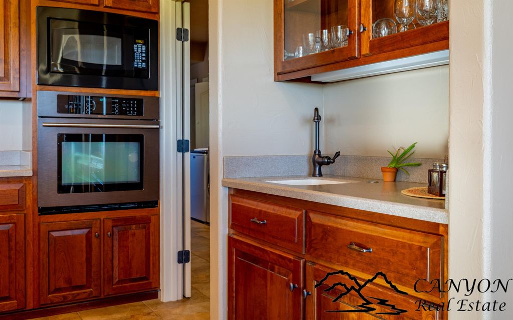 4924 Orchard Bench Rd, Basin, WY 82410 photo 10