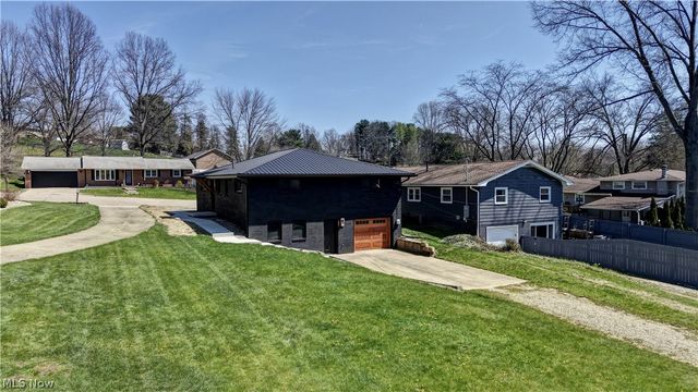 212 High Street, Dover, OH 44622