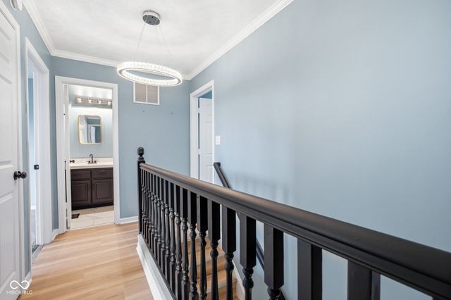 6306 Pickwick Court, Zionsville, IN 46077