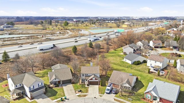 6306 Pickwick Court, Zionsville, IN 46077