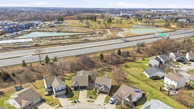 6306 Pickwick Court, Zionsville, IN 46077