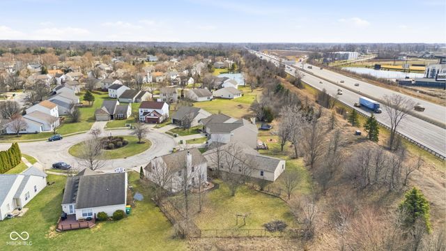 6306 Pickwick Court, Zionsville, IN 46077