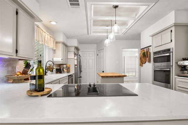 7723 Stonesdale Drive, Houston, TX 77095