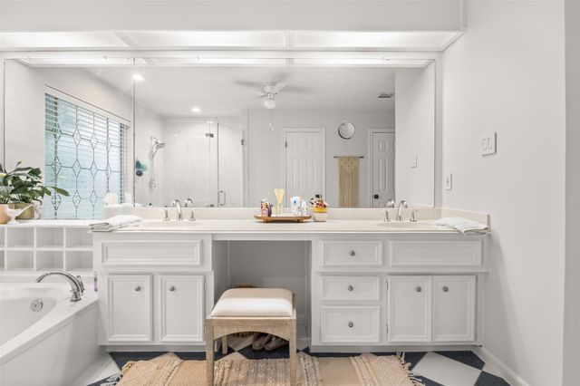 7723 Stonesdale Drive, Houston, TX 77095