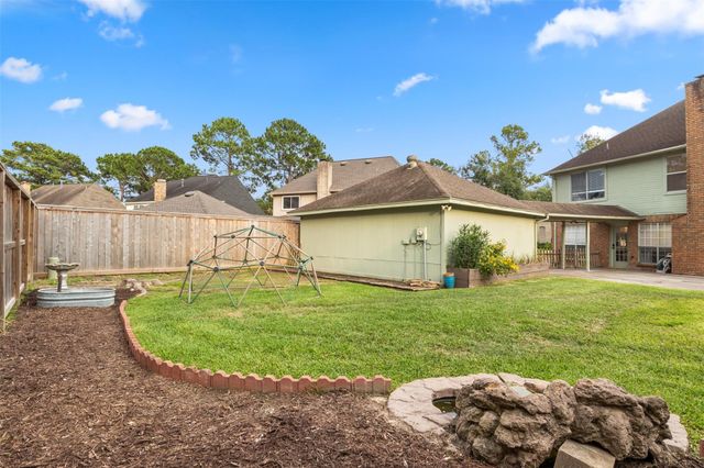 7723 Stonesdale Drive, Houston, TX 77095
