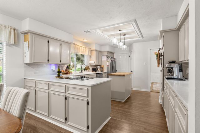 7723 Stonesdale Drive, Houston, TX 77095
