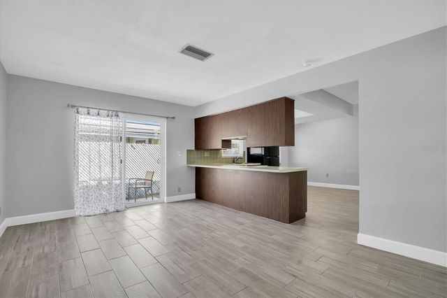 3401 37TH STREET N, St Petersburg, FL 33713