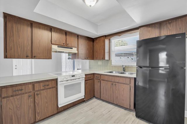 3401 37TH STREET N, St Petersburg, FL 33713