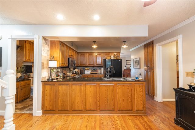 2490 E Camelot Place, Fayetteville, AR 72701