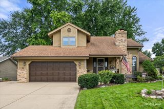 307 Woodworth Street, Yorkville, IL 60560