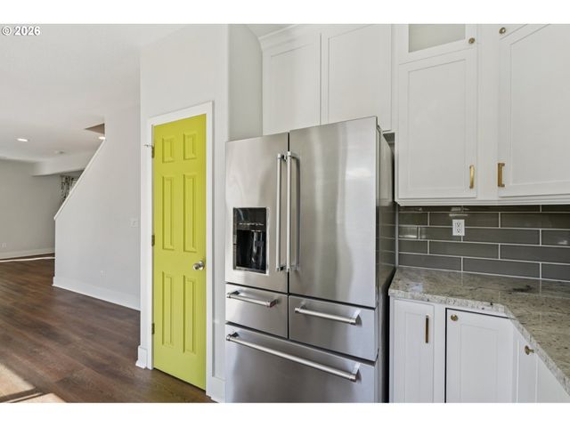 698 Nw HERTEL St, Hillsboro, OR 97124