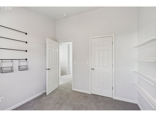 698 Nw HERTEL St, Hillsboro, OR 97124