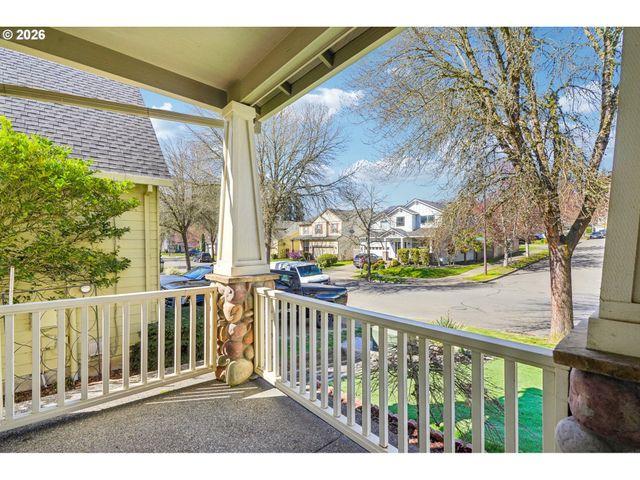 698 Nw HERTEL St, Hillsboro, OR 97124