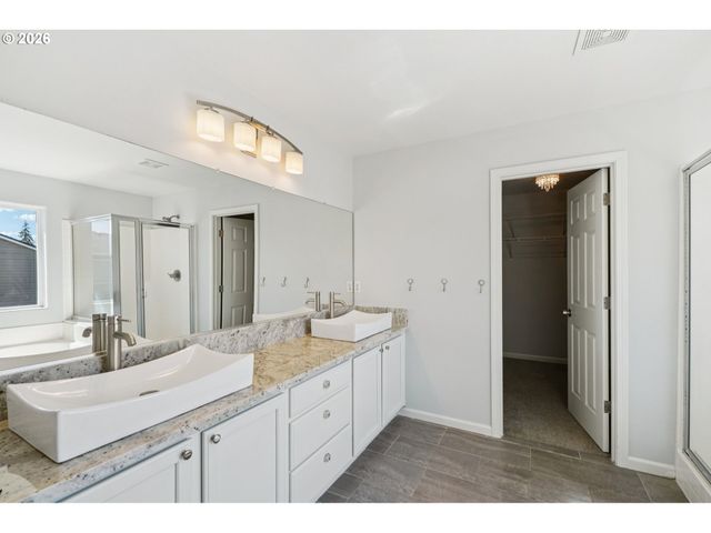 698 Nw HERTEL St, Hillsboro, OR 97124