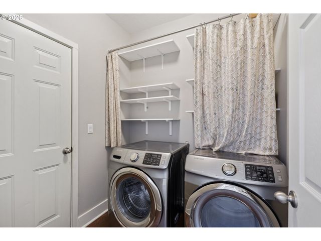 698 Nw HERTEL St, Hillsboro, OR 97124