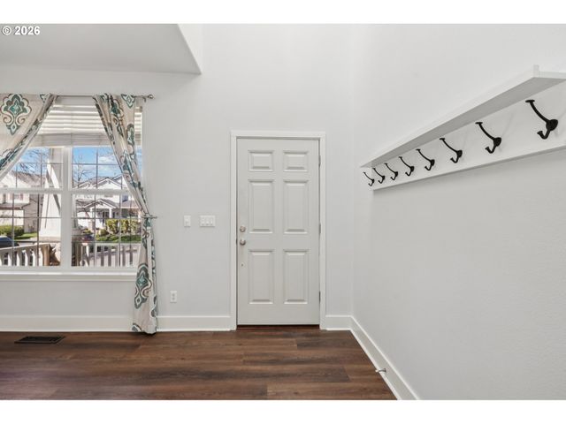 698 Nw HERTEL St, Hillsboro, OR 97124