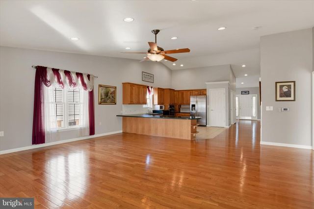 33 CREEK BANK DRIVE, Mechanicsburg, PA 17050