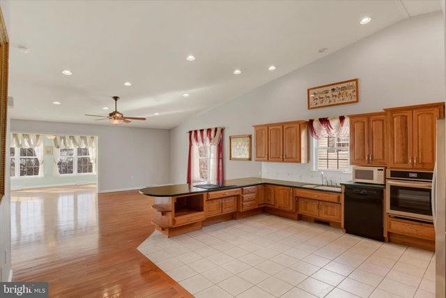 33 CREEK BANK DRIVE, Mechanicsburg, PA 17050