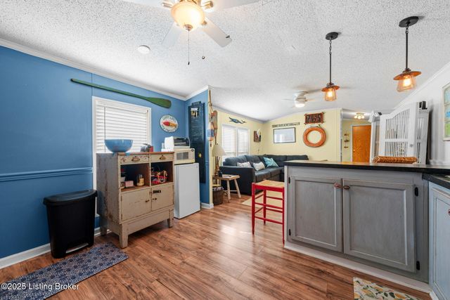 357 Lakeview Ln, Clarkson, KY 42726