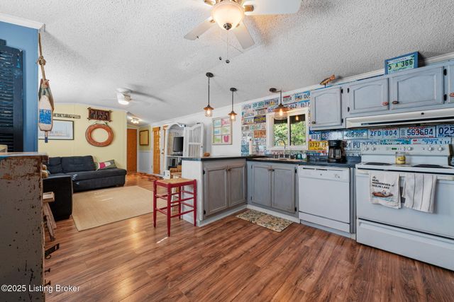 357 Lakeview Ln, Clarkson, KY 42726