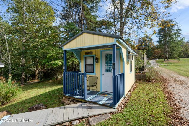 357 Lakeview Ln, Clarkson, KY 42726