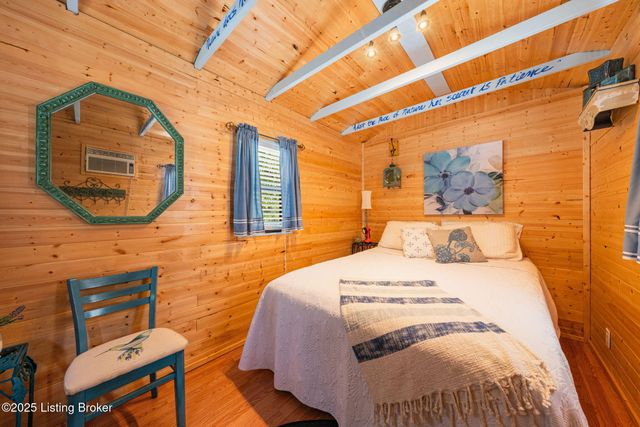 357 Lakeview Ln, Clarkson, KY 42726