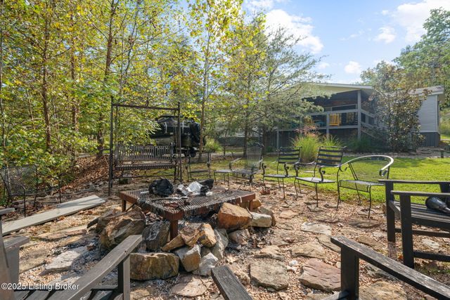 357 Lakeview Ln, Clarkson, KY 42726