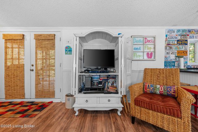 357 Lakeview Ln, Clarkson, KY 42726