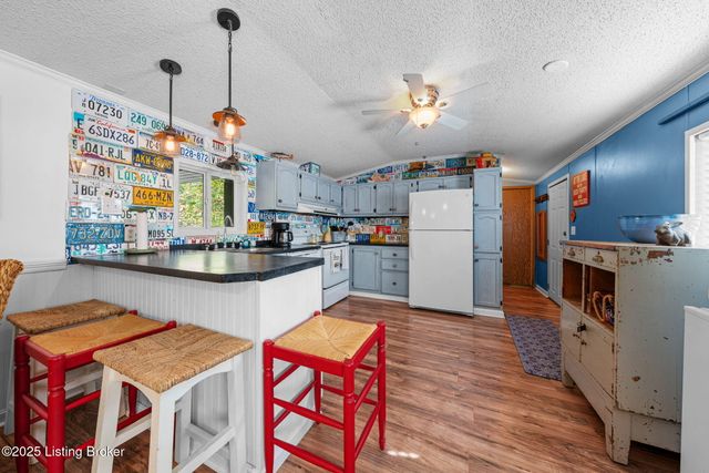 357 Lakeview Ln, Clarkson, KY 42726