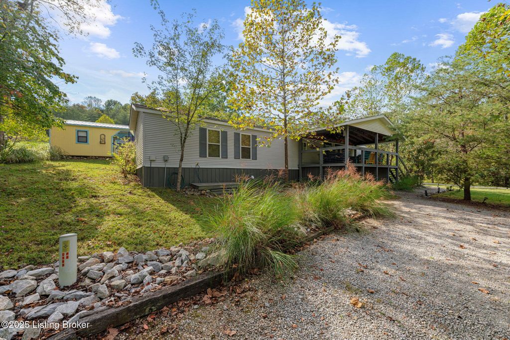 357 Lakeview Ln, Clarkson, KY 42726