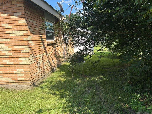 6010 Groom Rd, Baker, LA 70714