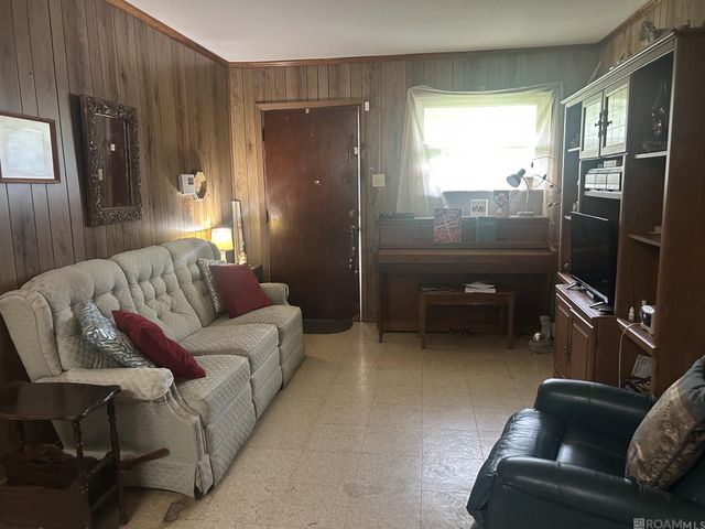 6010 Groom Rd, Baker, LA 70714