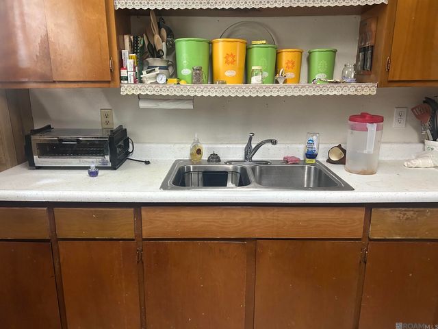 6010 Groom Rd, Baker, LA 70714