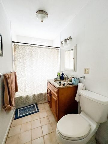 1427 Commonwealth Ave 504, Boston, MA 02135