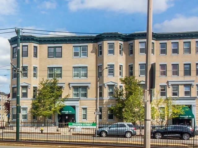 1427 Commonwealth Ave 504, Boston, MA 02135