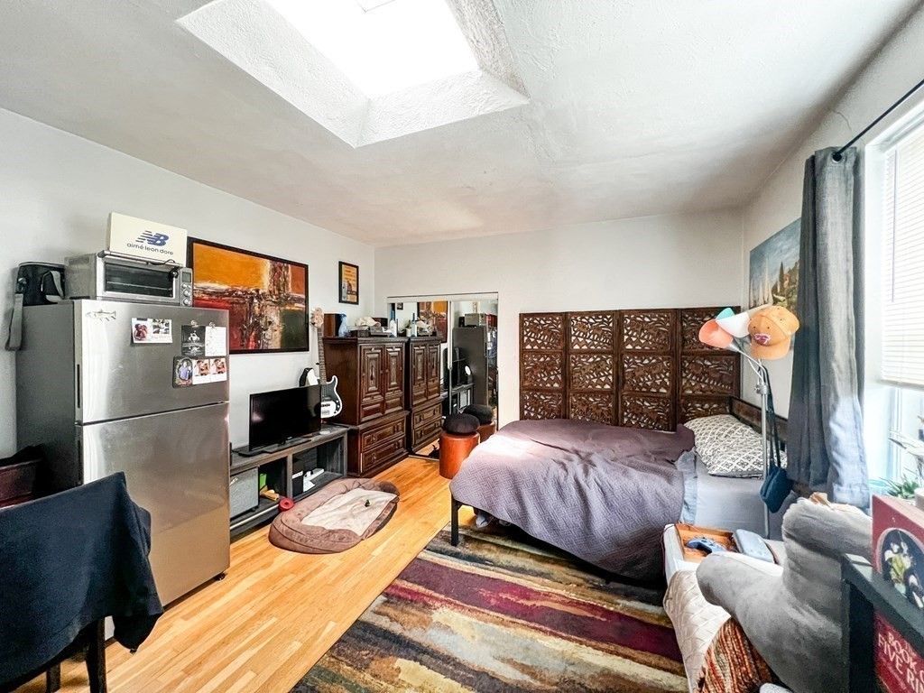 1427 Commonwealth Ave 504, Boston, MA 02135