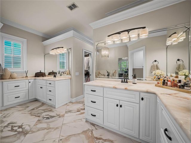 6556 CRESCENT LAKE DRIVE, Lakeland, FL 33813