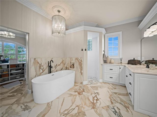 6556 CRESCENT LAKE DRIVE, Lakeland, FL 33813