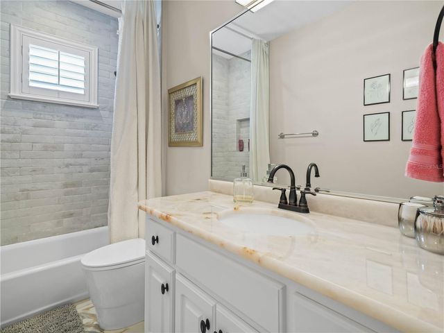 6556 CRESCENT LAKE DRIVE, Lakeland, FL 33813