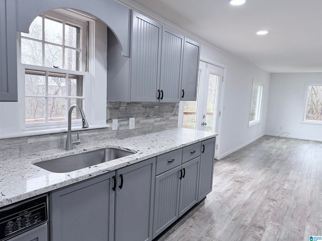 50 BRIARCLIFF POINT, Rainbow City, AL 35906