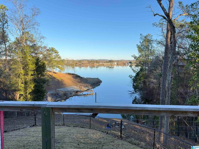 50 BRIARCLIFF POINT, Rainbow City, AL 35906