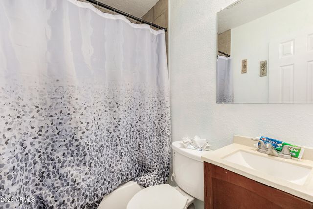 3829 N 81ST Avenue, Phoenix, AZ 85033