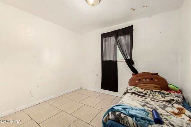 3829 N 81ST Avenue, Phoenix, AZ 85033