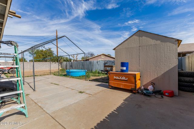 3829 N 81ST Avenue, Phoenix, AZ 85033