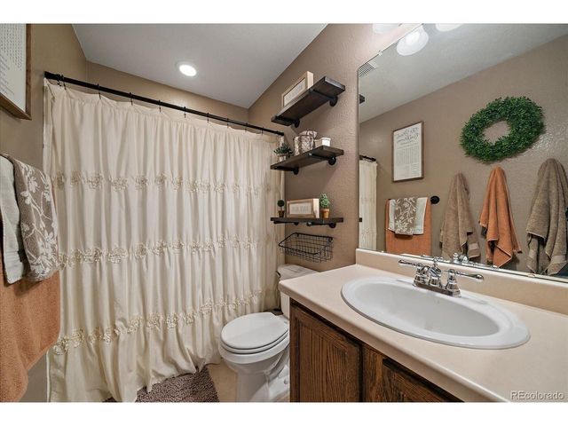 7670 Brown Bear Ct, Littleton, CO 80125