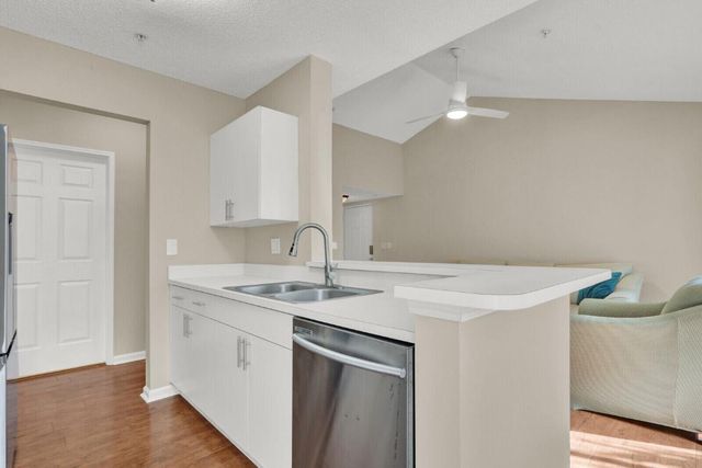 266 Village Boulevard 6303, Tequesta, FL 33469