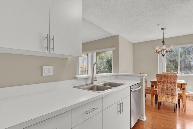 266 Village Boulevard 6303, Tequesta, FL 33469