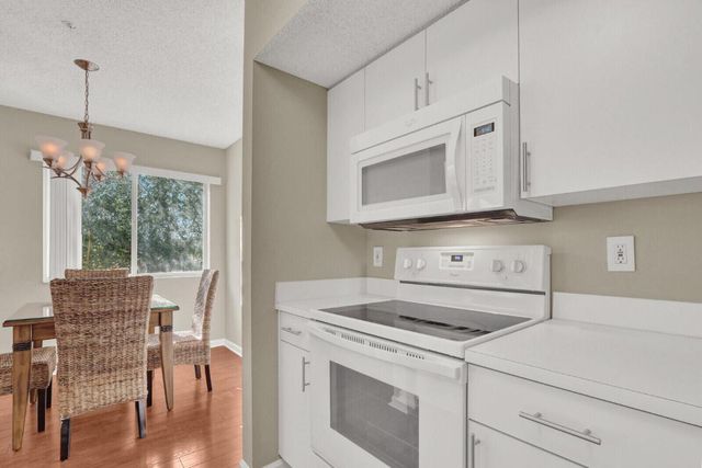 266 Village Boulevard 6303, Tequesta, FL 33469